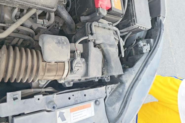 Used Honda CR-V 2017 240TURBO CVT Front-Wheel Drive Fashion Edition Engine Bay Left