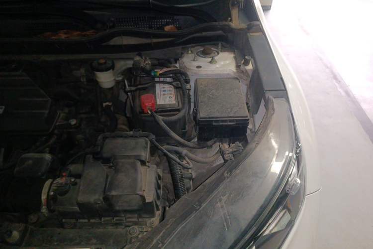 Used Honda CR-V 2017 240TURBO CVT 2WD Comfort Version Engine Bay Left