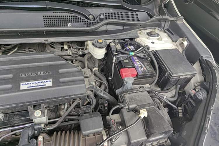 Used Honda CR-V 2017 240TURBO CVT Front-Wheel Drive Fashion Edition Engine Bay Left