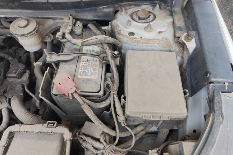 Used Honda CR-V 2017 240TURBO CVT 2WD Comfort Version Engine Bay Left