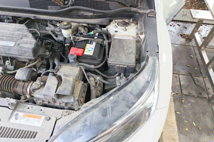 Used Honda CR-V 2017 240TURBO CVT Front-Wheel Drive Fashion Edition Engine Bay Left
