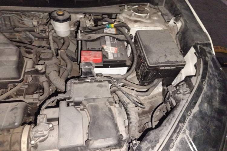 Used Honda CR-V 2017 240TURBO CVT Front-Wheel Drive Fashion Edition Engine Bay Left