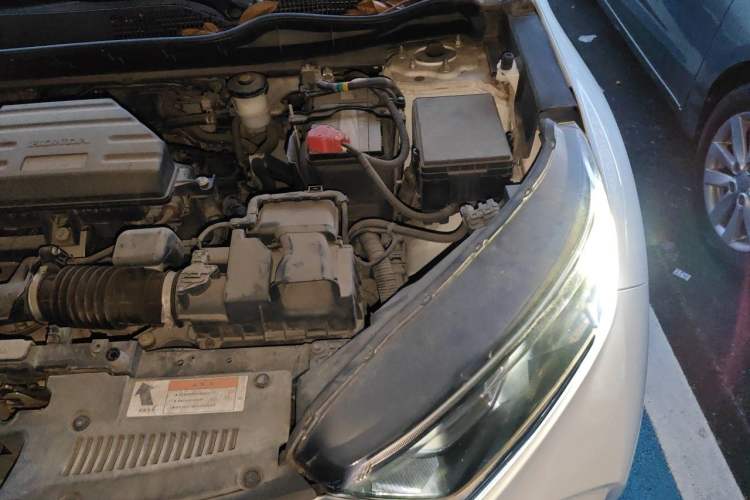 Used Honda CR-V 2017 240TURBO CVT 2WD Comfort Version Engine Bay Left