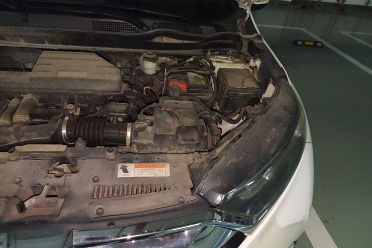 Used Honda CR-V 2017 240TURBO CVT Front-Wheel Drive Fashion Edition Engine Bay Left