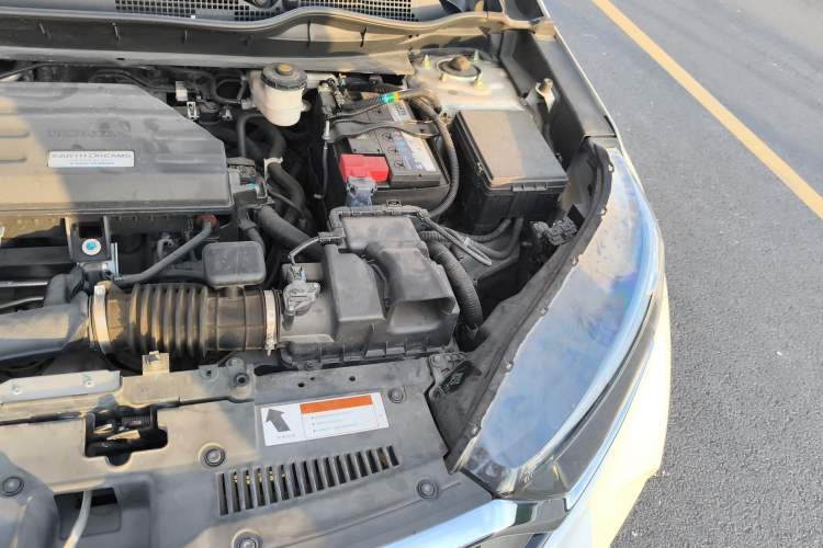Used Honda CR-V 2017 240TURBO CVT Front-Wheel Drive Fashion Edition Engine Bay Left