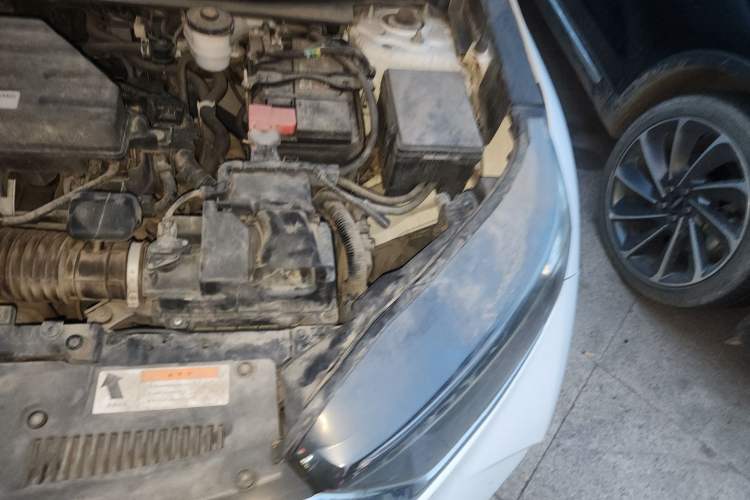 Used Honda CR-V 2017 240TURBO CVT Front-Wheel Drive Fashion Edition Engine Bay Left