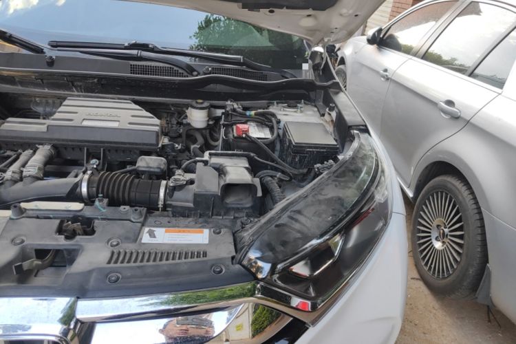 Used Honda CR-V 2017 240TURBO CVT 2WD Comfort Version Engine Bay Left