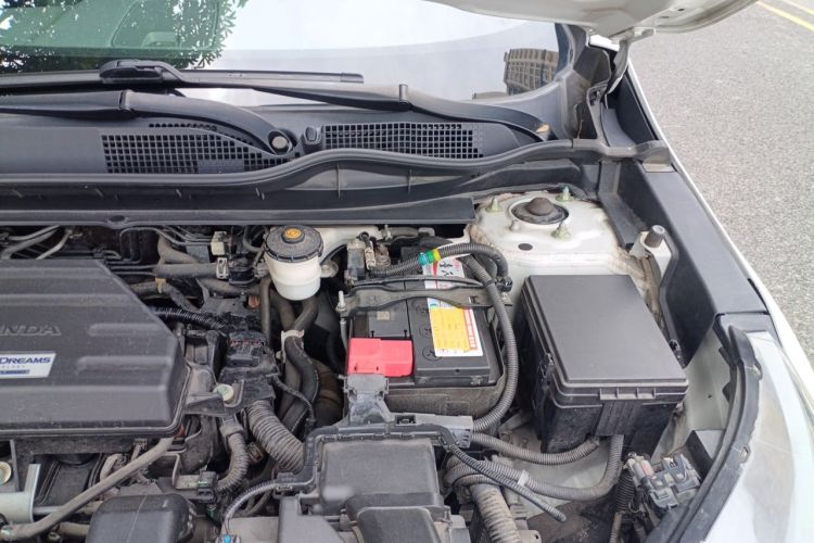 Used Honda CR-V 2017 240TURBO CVT Front-Wheel Drive Fashion Edition Engine Bay Left