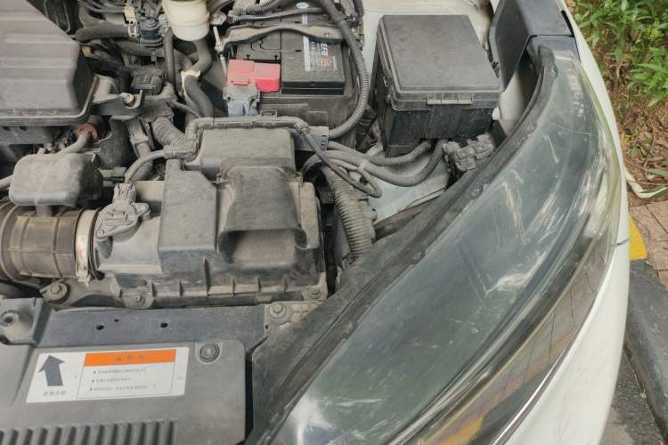 Used Honda CR-V 2017 240TURBO CVT Front-Wheel Drive Fashion Edition Engine Bay Left