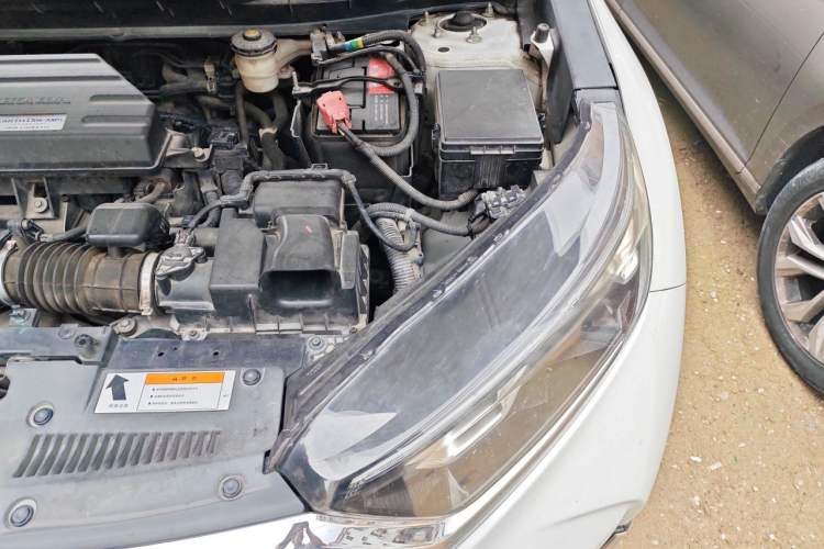 Used Honda CR-V 2017 240TURBO CVT 2WD Comfort Version Engine Bay Left