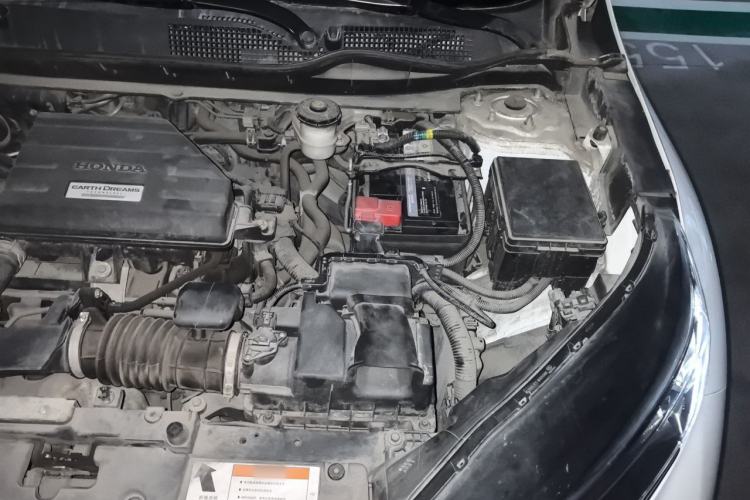 Used Honda CR-V 2017 240TURBO CVT Front-Wheel Drive Fashion Edition Engine Bay Left
