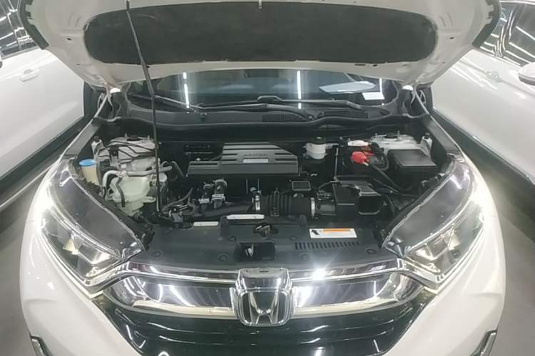 Used Honda CR-V 2017 240TURBO Manual Two-Wheel Drive Classic Edition Engine Bay