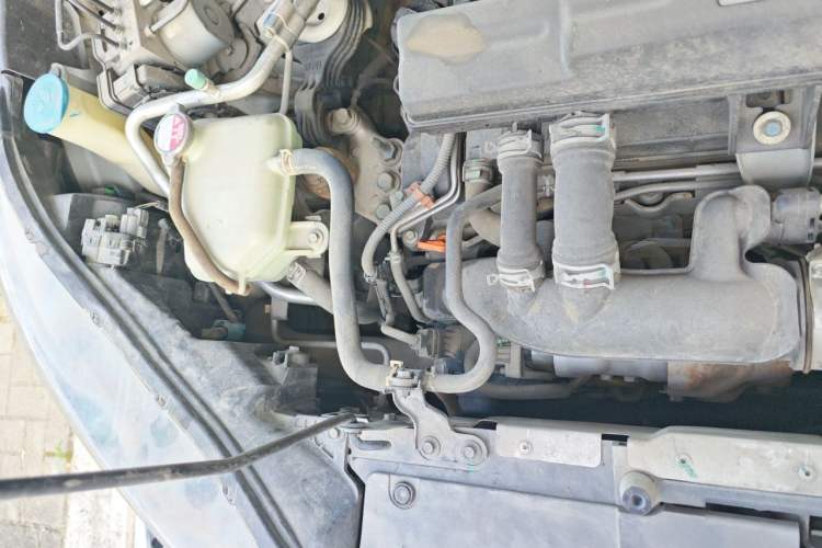 Used Honda CR-V 2017 240TURBO CVT Front-Wheel Drive Fashion Edition Engine Bay Right