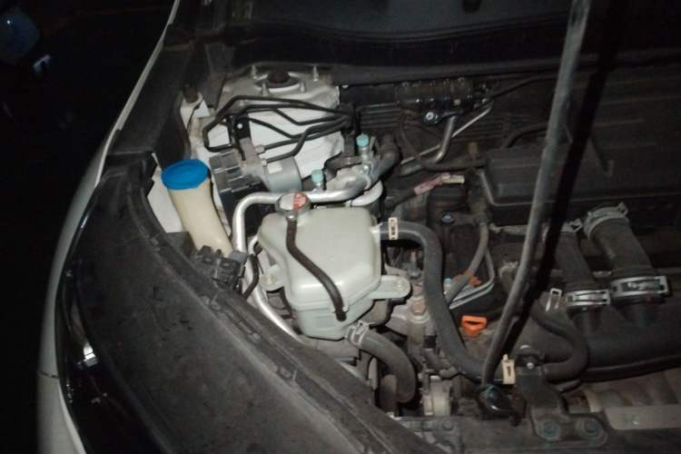 Used Honda CR-V 2017 240TURBO CVT Front-Wheel Drive Fashion Edition Engine Bay Right