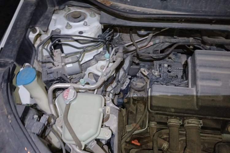 Used Honda CR-V 2017 240TURBO CVT Front-Wheel Drive Fashion Edition Engine Bay Right