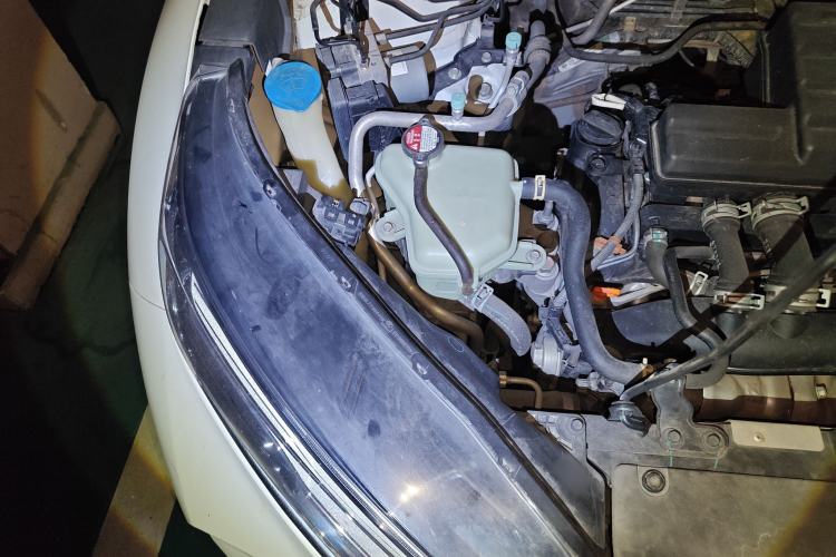 Used Honda CR-V 2017 240TURBO CVT Four-Wheel Drive Prestige Edition Engine Bay Right