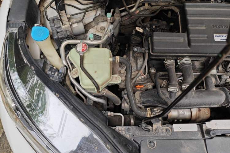 Used Honda CR-V 2017 240TURBO CVT 2WD Comfort Version Engine Bay Right
