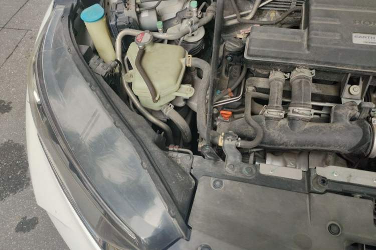 Used Honda CR-V 2017 240TURBO CVT Front-Wheel Drive Fashion Edition Engine Bay Right