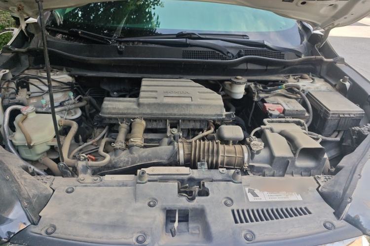 Used Honda CR-V 2017 240TURBO CVT Front-Wheel Drive Fashion Edition Engine Bay