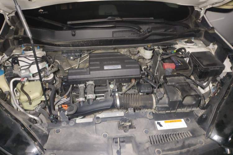 Used Honda CR-V 2017 240TURBO CVT Front-Wheel Drive Fashion Edition Engine Bay