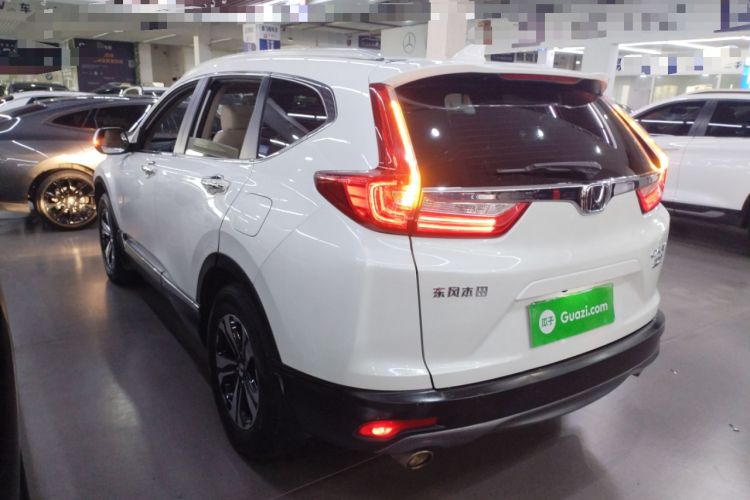Used Honda CR-V 2017 240TURBO Manual Two-Wheel Drive Classic Edition Exterior 2