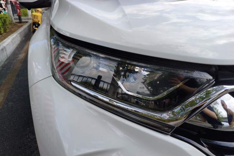 Used Honda CR-V 2017 240TURBO CVT 2WD Comfort Version Exterior 6