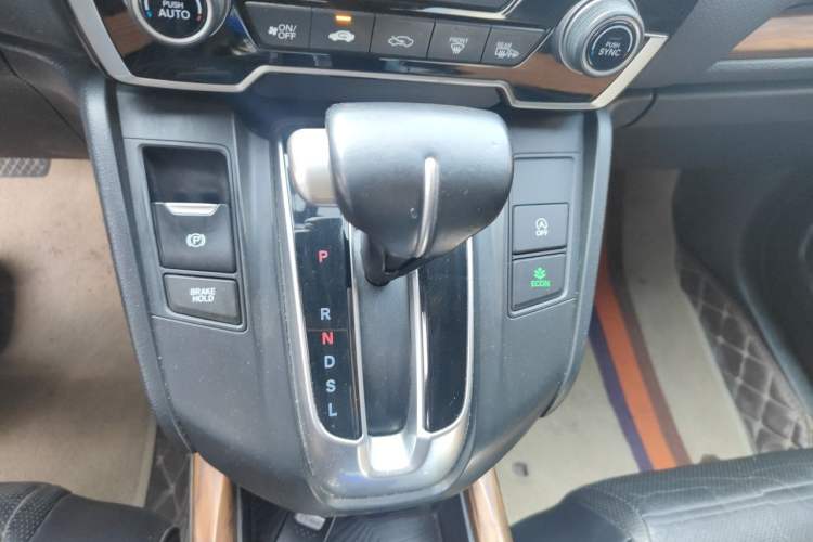 Used Honda CR-V 2017 240TURBO CVT Front-Wheel Drive Fashion Edition Gear Lever