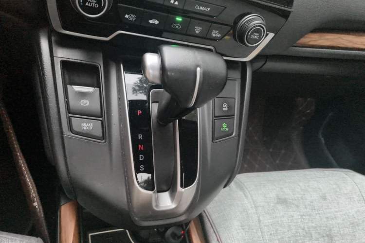 Used Honda CR-V 2017 240TURBO CVT Front-Wheel Drive Fashion Edition Gear Lever