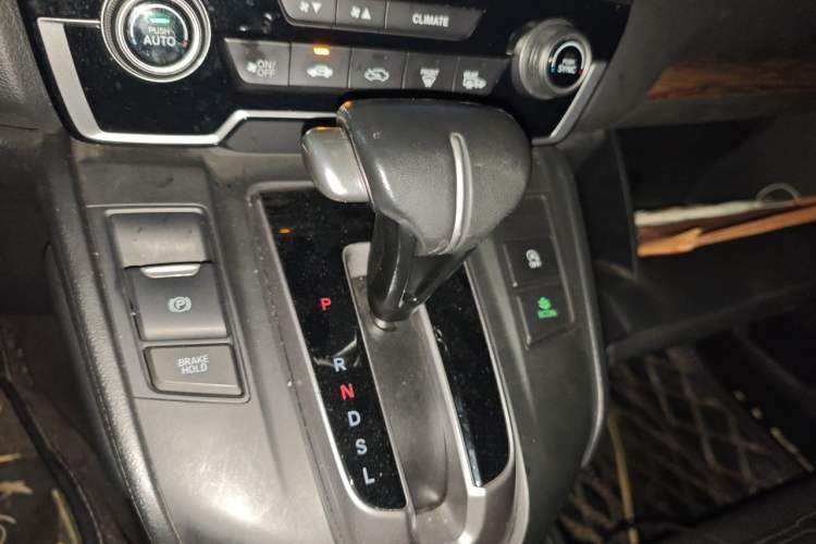 Used Honda CR-V 2017 240TURBO CVT Front-Wheel Drive Fashion Edition Gear Lever