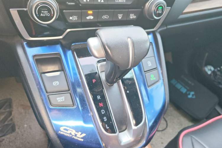 Used Honda CR-V 2017 240TURBO CVT Front-Wheel Drive Fashion Edition Gear Lever