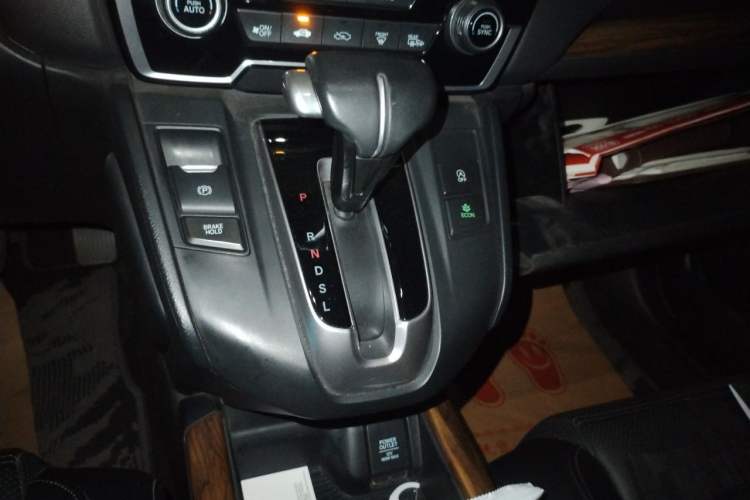 Used Honda CR-V 2017 240TURBO CVT Front-Wheel Drive Fashion Edition Gear Lever