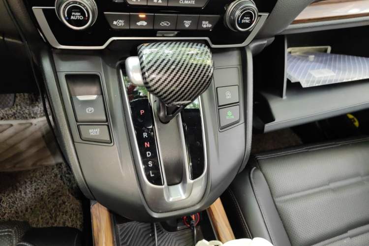 Used Honda CR-V 2017 240TURBO CVT Front-Wheel Drive Fashion Edition Gear Lever