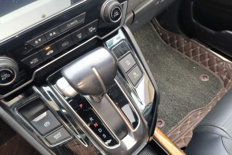 Used Honda CR-V 2017 240TURBO CVT Front-Wheel Drive Fashion Edition Gear Lever