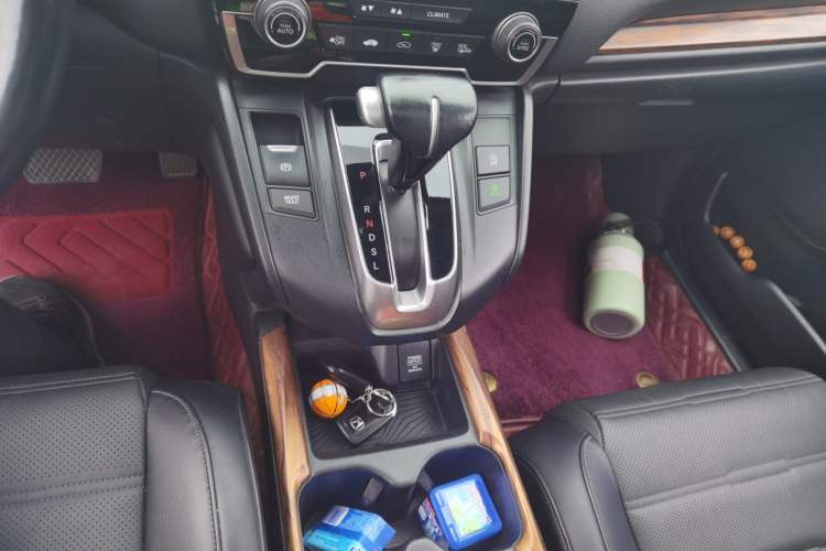 Used Honda CR-V 2017 240TURBO CVT Front-Wheel Drive Fashion Edition Gear Lever
