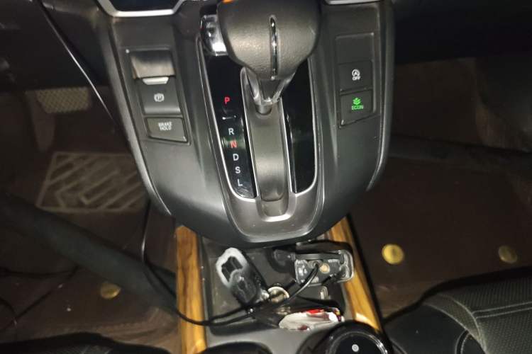 Used Honda CR-V 2017 240TURBO CVT Front-Wheel Drive Fashion Edition Gear Lever