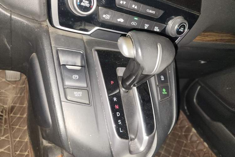 Used Honda CR-V 2017 240TURBO CVT Front-Wheel Drive Fashion Edition Gear Lever