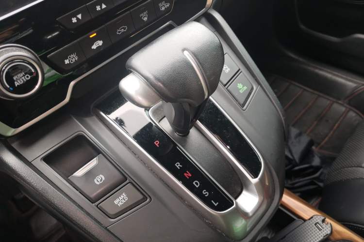 Used Honda CR-V 2017 240TURBO CVT Front-Wheel Drive Fashion Edition Gear Lever
