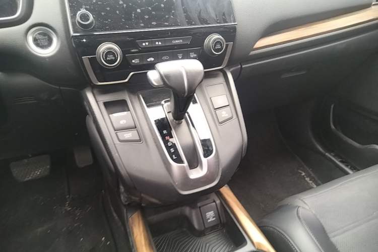 Used Honda CR-V 2017 240TURBO CVT Front-Wheel Drive Fashion Edition Gear Lever