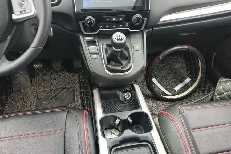 Used Honda CR-V 2017 240TURBO Manual Two-Wheel Drive Classic Edition Gear Lever