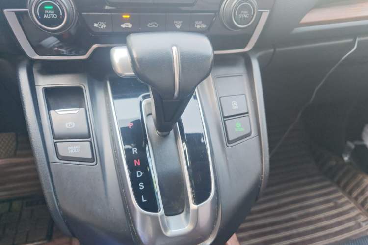 Used Honda CR-V 2017 240TURBO CVT Front-Wheel Drive Fashion Edition Gear Lever