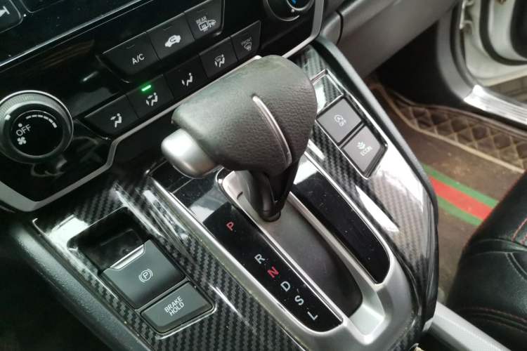 Used Honda CR-V 2017 240TURBO CVT 2WD Urban Edition Gear Lever