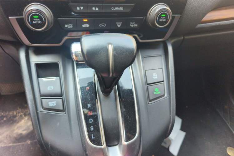 Used Honda CR-V 2017 240TURBO CVT Front-Wheel Drive Fashion Edition Gear Lever