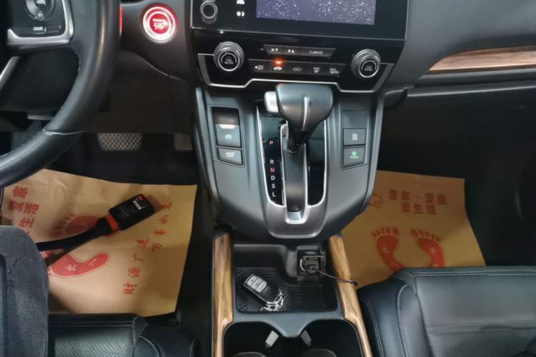 Used Honda CR-V 2017 240TURBO CVT Front-Wheel Drive Fashion Edition Gear Lever