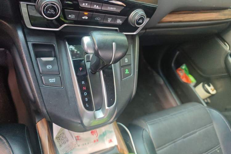 Used Honda CR-V 2017 240TURBO CVT Front-Wheel Drive Fashion Edition Gear Lever