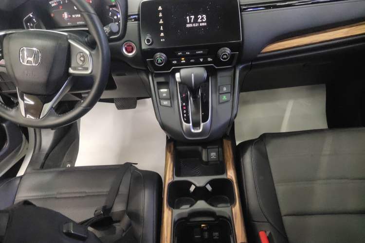 Used Honda CR-V 2017 240TURBO CVT Front-Wheel Drive Fashion Edition Gear Lever