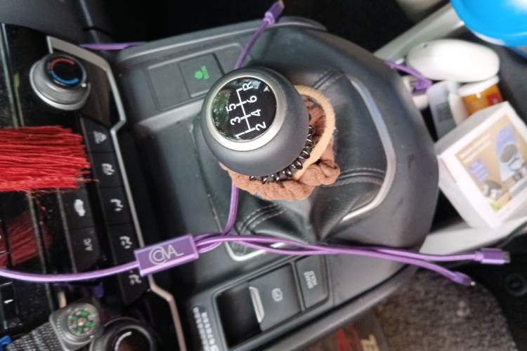 Used Honda CR-V 2017 240TURBO Manual Two-Wheel Drive Classic Edition Gear Lever