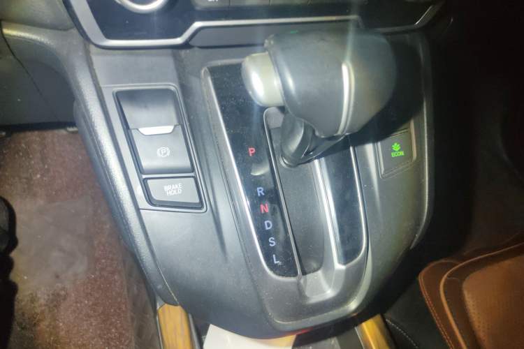 Used Honda CR-V 2017 240TURBO CVT Front-Wheel Drive Fashion Edition Gear Lever