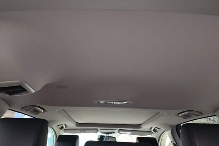 Used Honda CR-V 2017 240TURBO CVT Four-Wheel Drive Luxury Edition Headliner