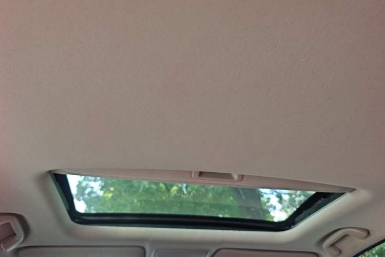 Used Honda CR-V 2017 240TURBO CVT 2WD Comfort Version Headliner