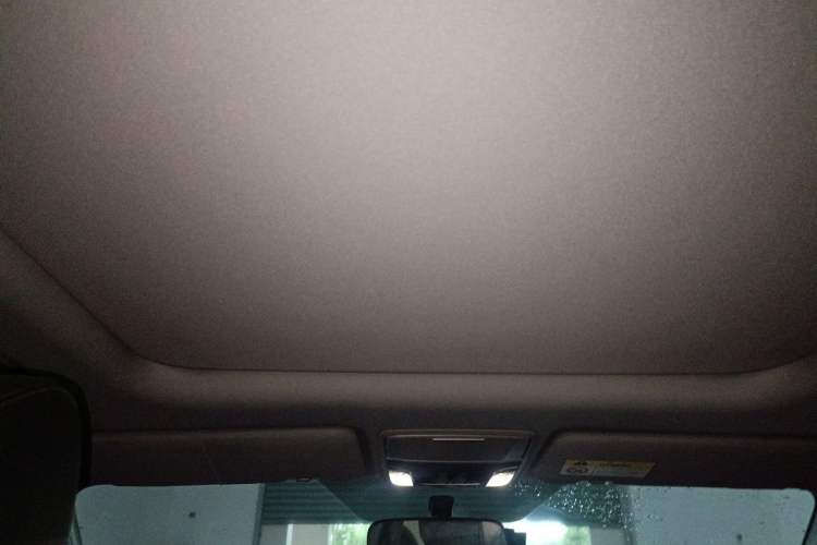 Used Honda CR-V 2017 240TURBO CVT Four-Wheel Drive Prestige Edition Headliner